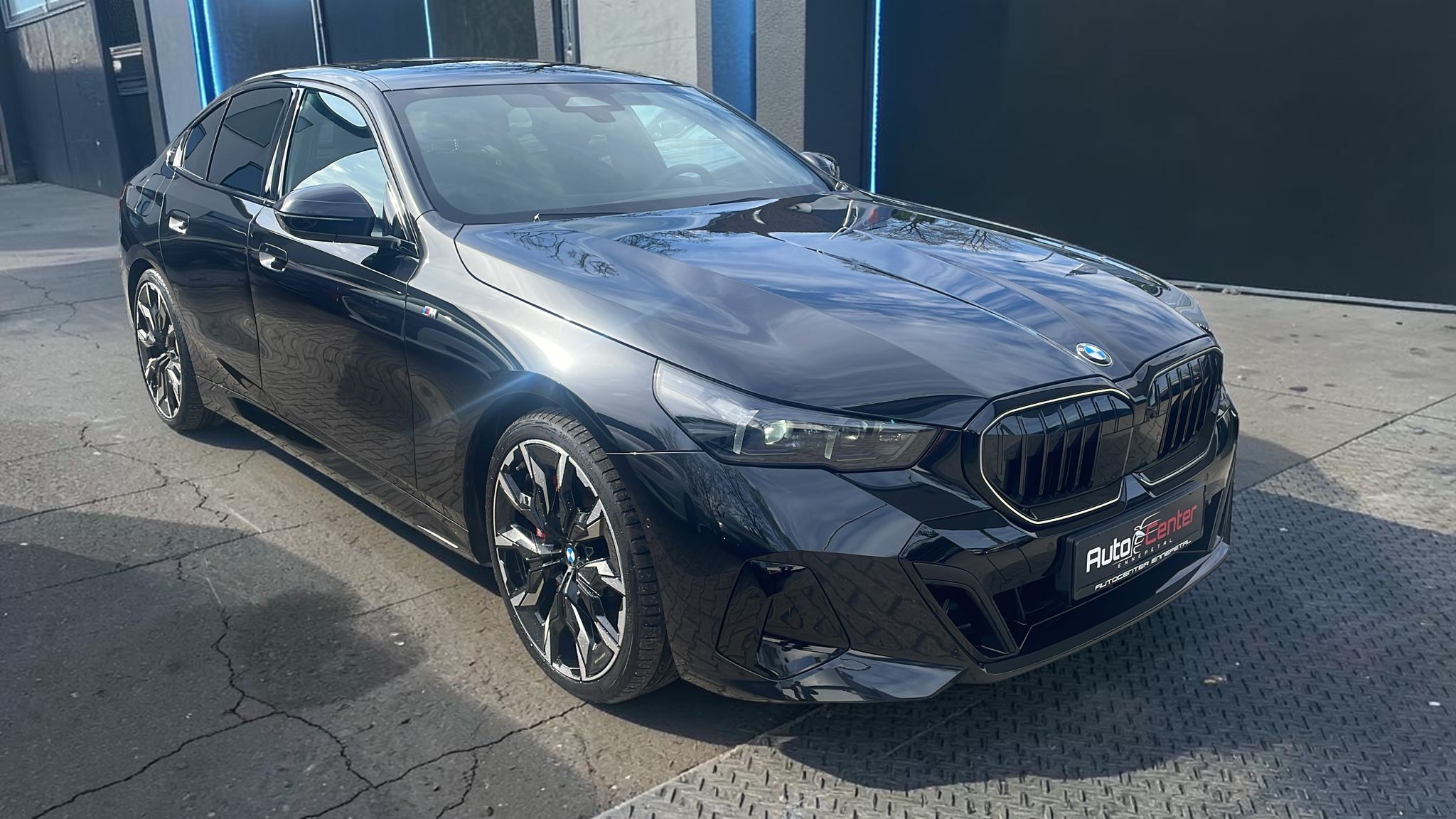 2025 BMW 540d Xdrive M - Image 5