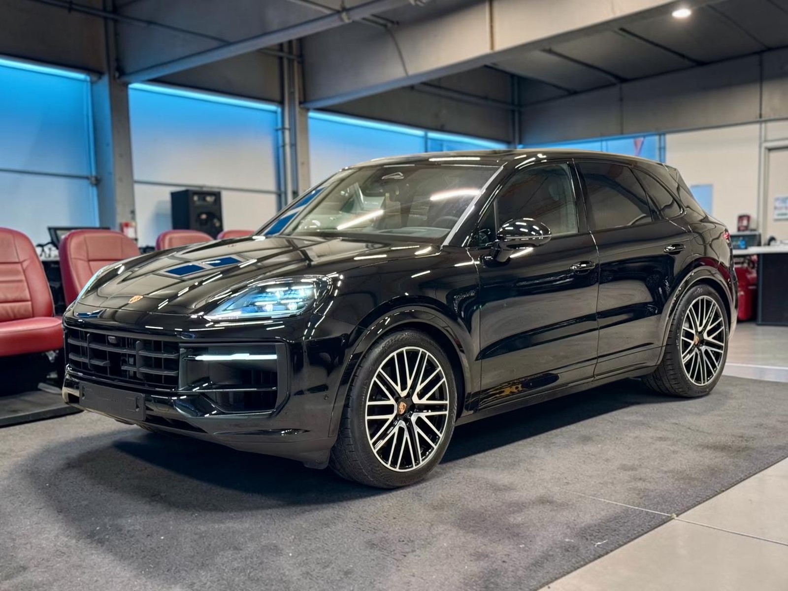 2026 Porsche Cayenne E-Hybrid Black Edition