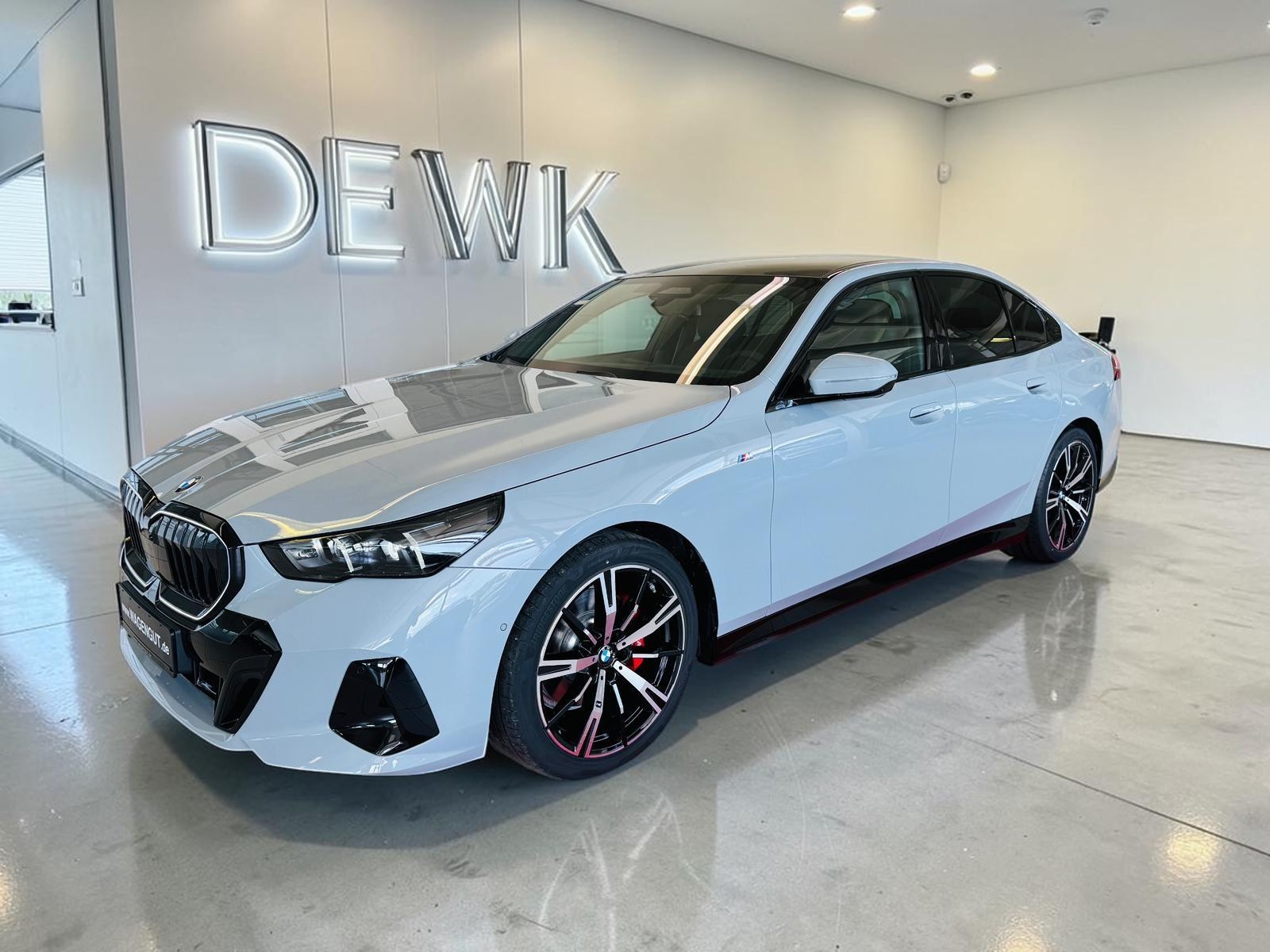 2025 BMW 520d xDrive M-Sport