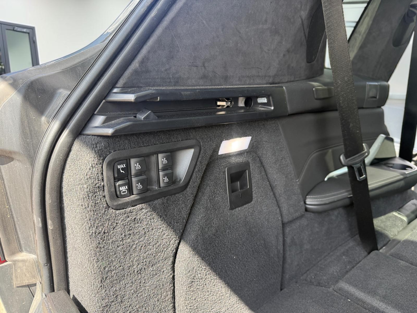 2022 BMW X7 40d xDrive M Sport - Image 13