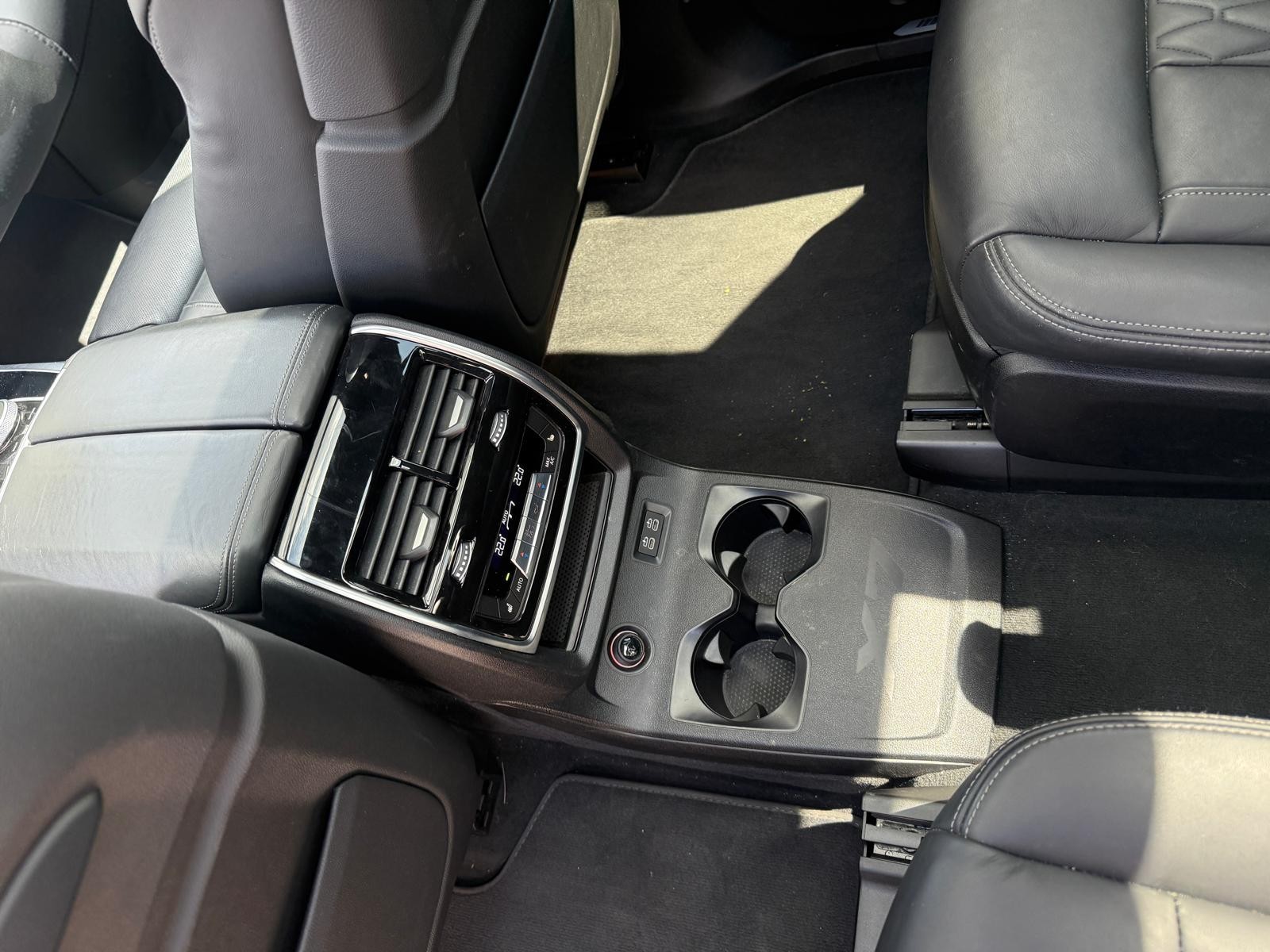 2022 BMW X7 40d xDrive M Sport - Image 11