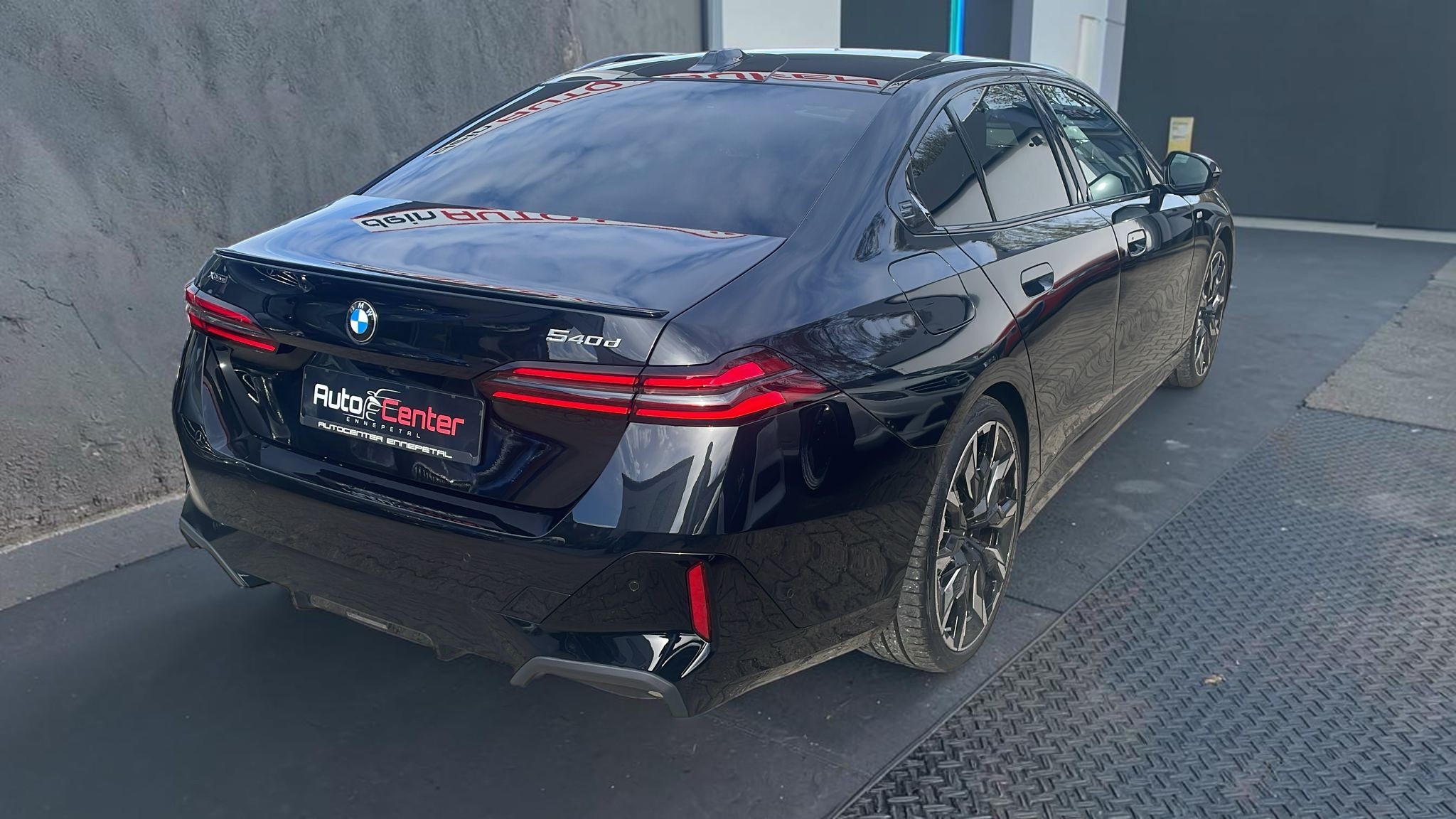 2025 BMW 540d Xdrive M - Image 6