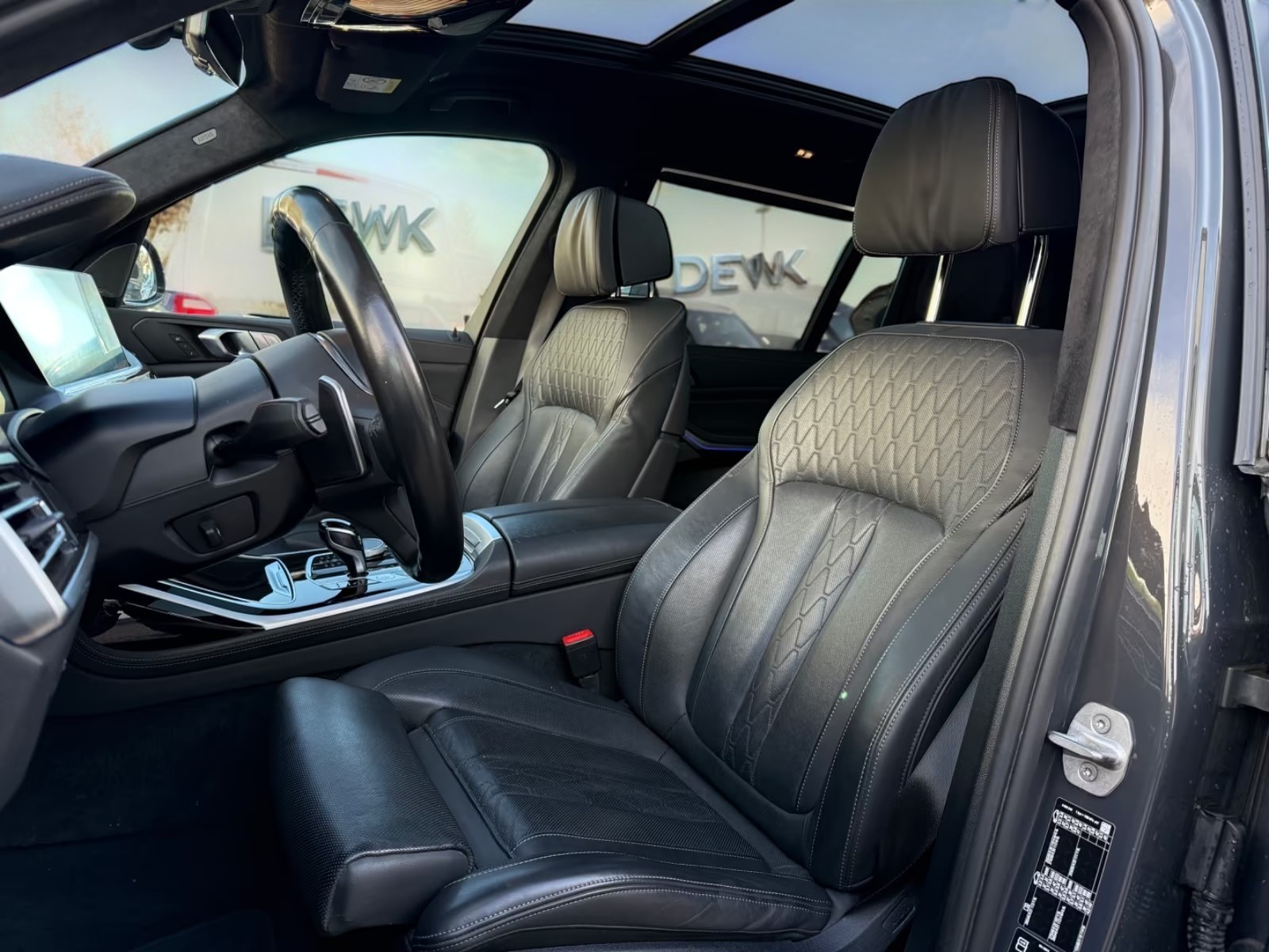2022 BMW X7 40d xDrive M Sport - Image 6