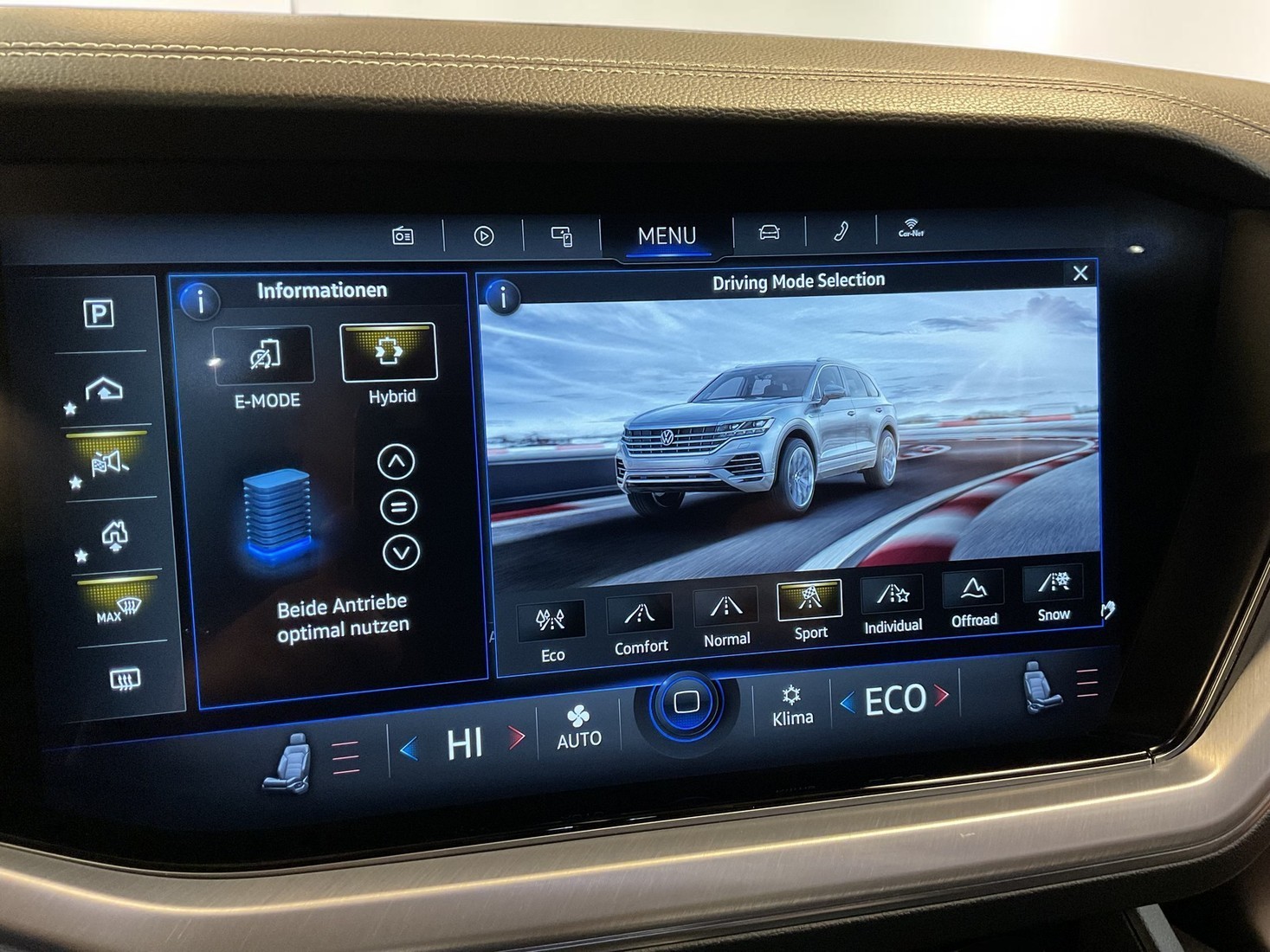 2022 Volkswagen Touareg 3.0 V6 Elegance eHybrid - Image 12